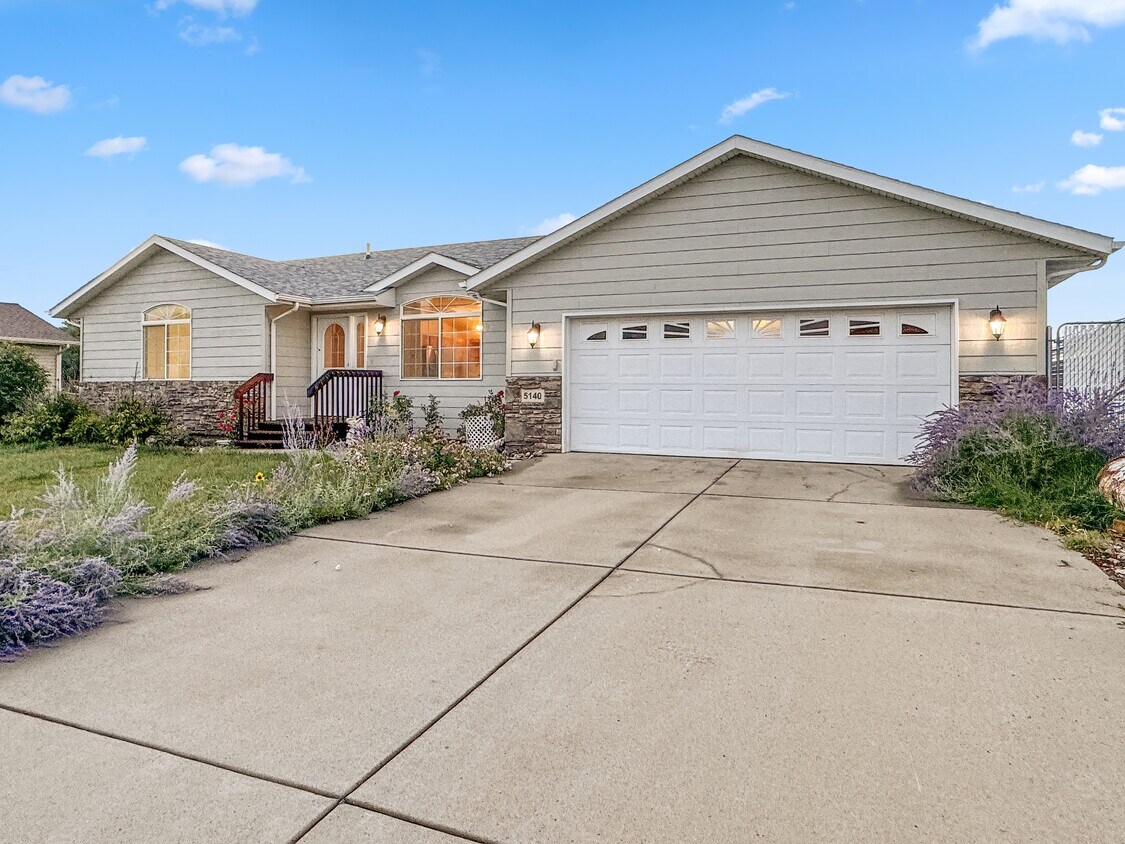 Foto principal - 5140 Orchid Ln