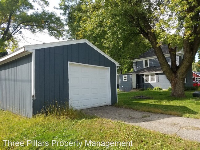 Foto del edificio - 3 br, 1 bath House - 217 1st St. SE