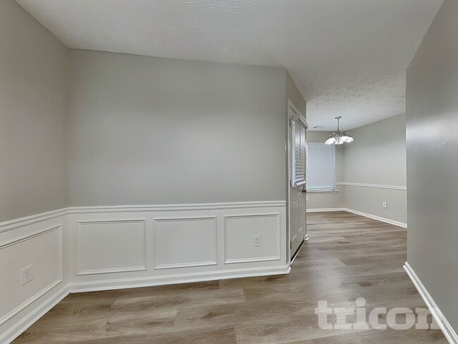 Building Photo - 1528 Cardinal Ln