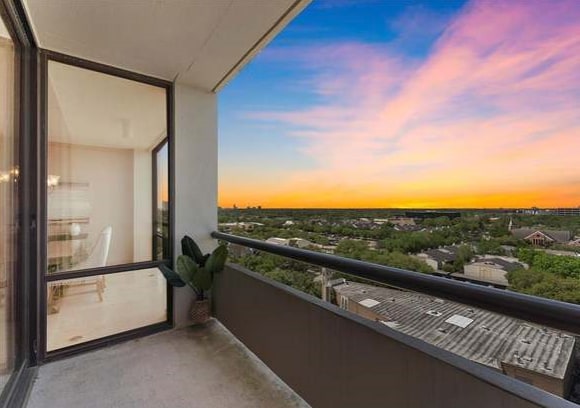 Building Photo - 1111 Bering Dr