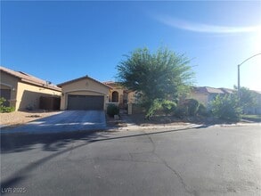 Building Photo - 9338 Wilderness Glen Ave
