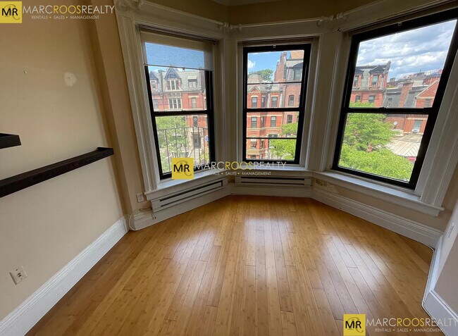 Foto del edificio - 250 Newbury St