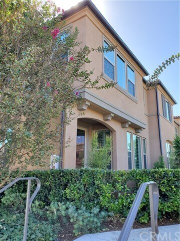 Building Photo - 10 Jasmine