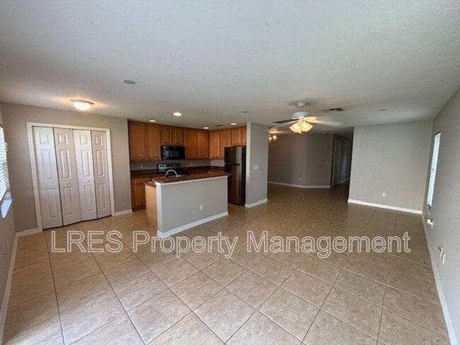 Building Photo - 4331 Aristocrat Point