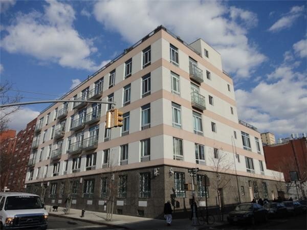 Foto principal - 78 Ridge St