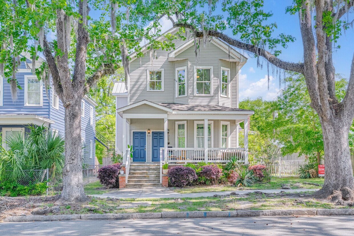 Foto principal - 828 E Park Ave