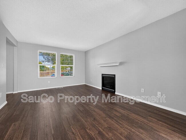 Building Photo - 48 S 17th Ct
