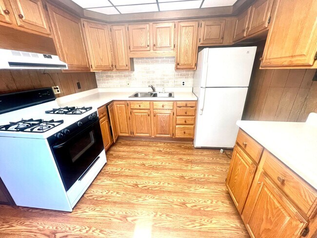 Foto del edificio - 1501 Merchant Street (Full Service)