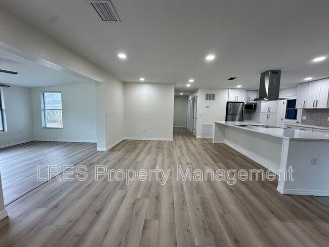 Foto del edificio - 37019 Pine Meadows Ln