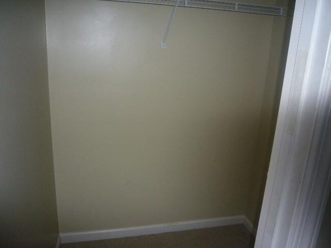 Foto del edificio - 5618 Walden Valley Dr