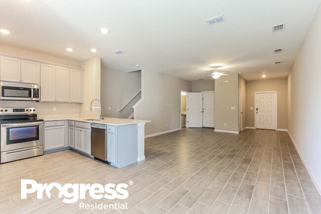 Building Photo - 553 Cherry Ridge Dr