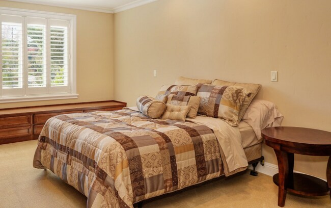 Foto del edificio - 17110 Copper Hill Dr