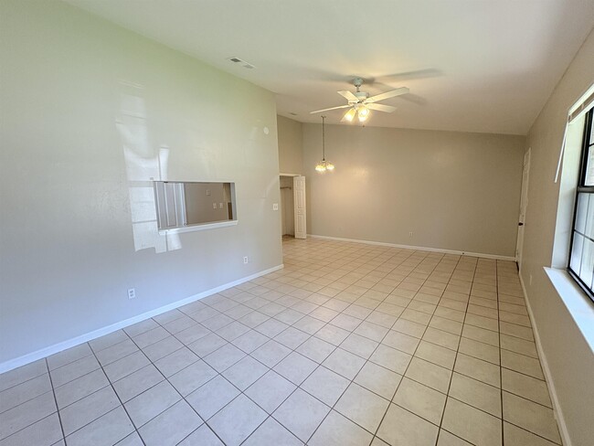 Building Photo - 3245 Mound Dr