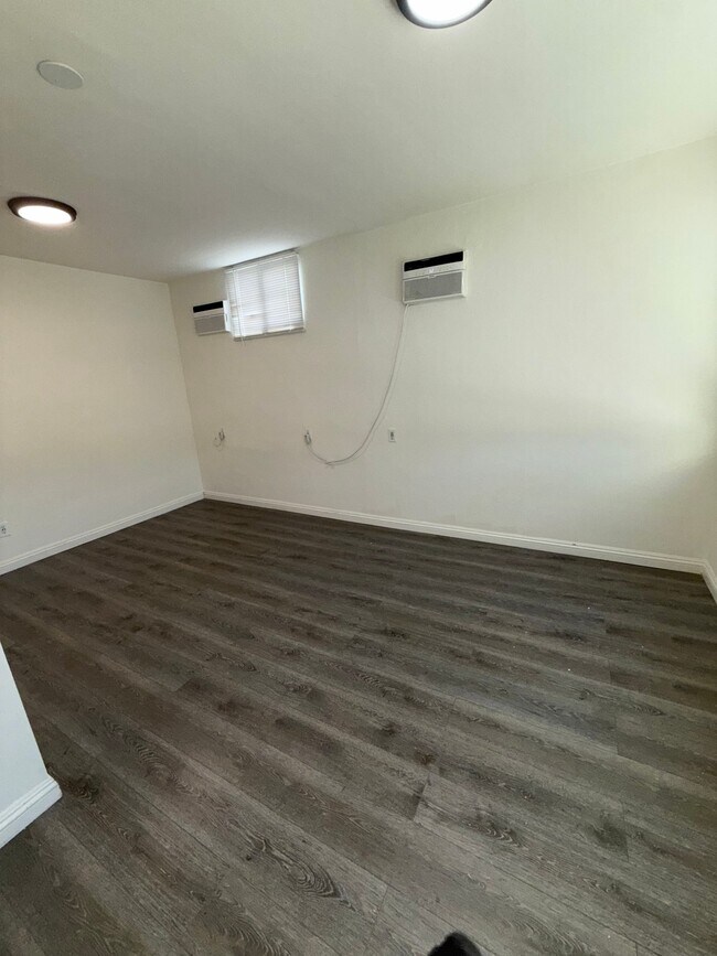 Foto del edificio - 6006 W Pico Blvd