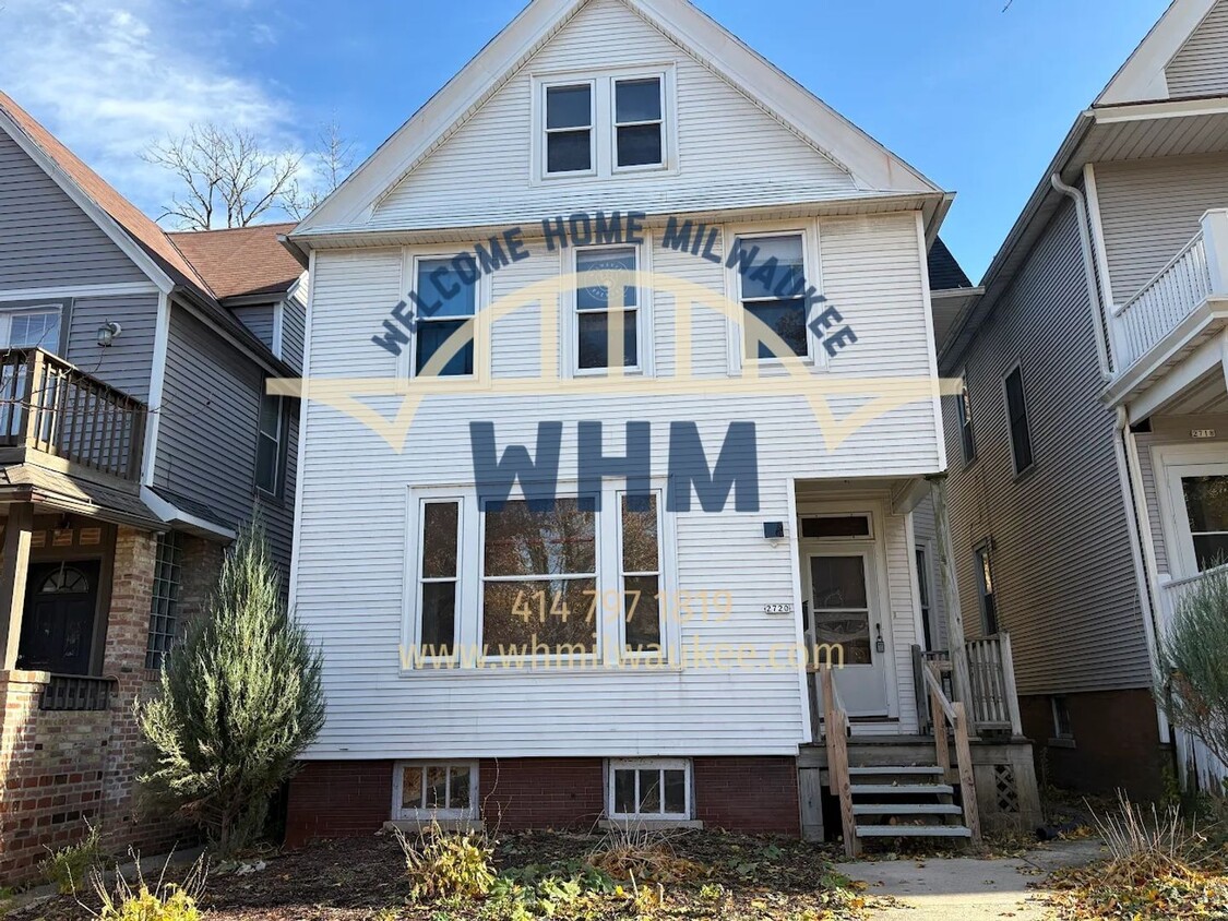 Primary Photo - 2720 N Oakland Ave