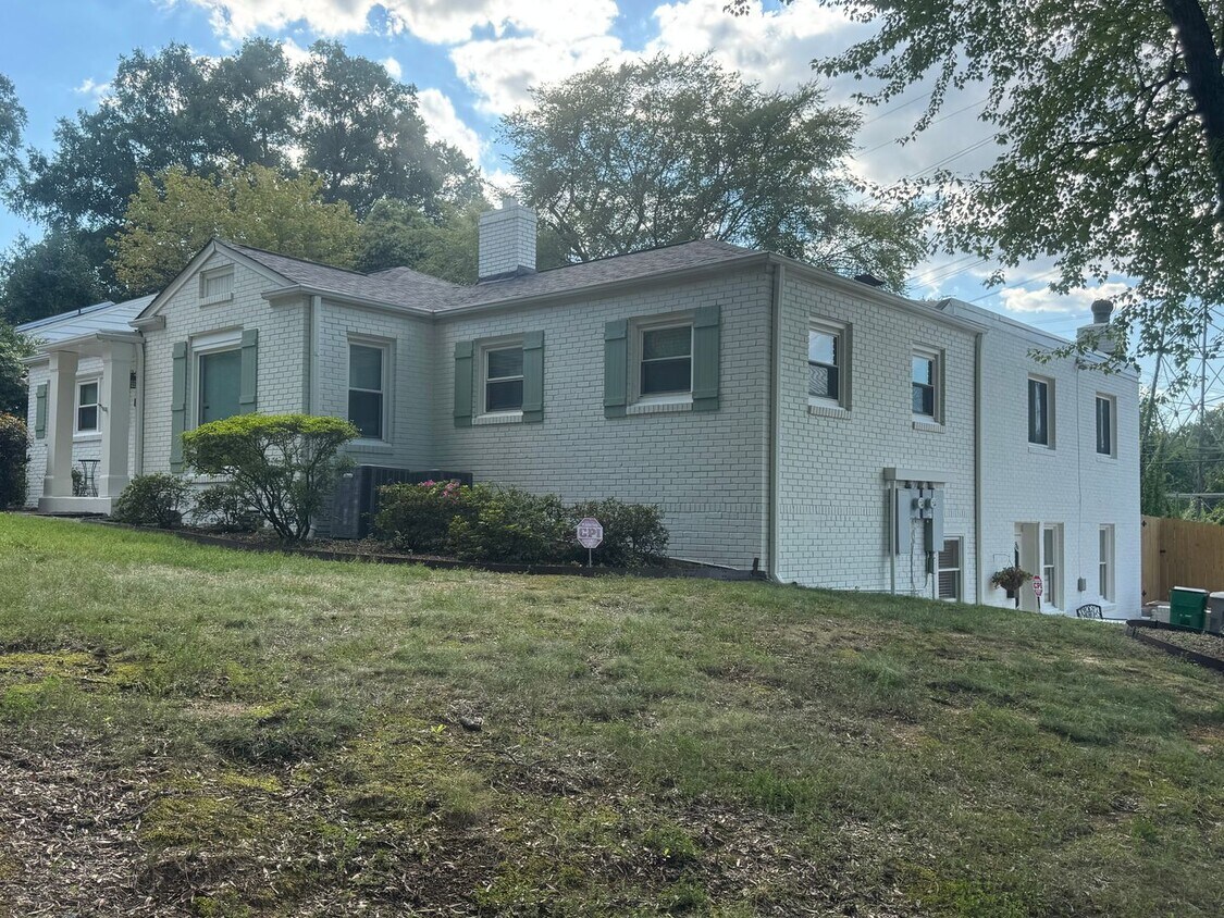 Foto principal - Recently renovated 2-bedroom Duplex in LoSo!