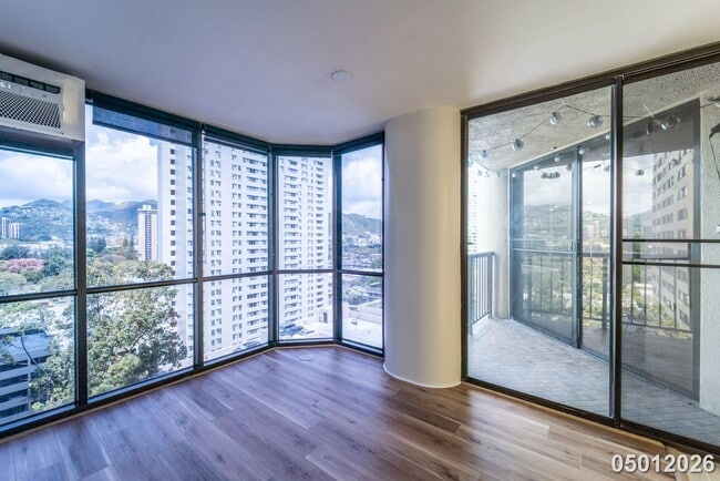 Foto del edificio - Luxury 1-Bedroom Condo with Stunning Mountain Views