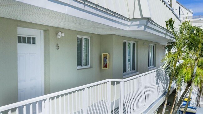 Foto del edificio - 185 Brightwater Dr