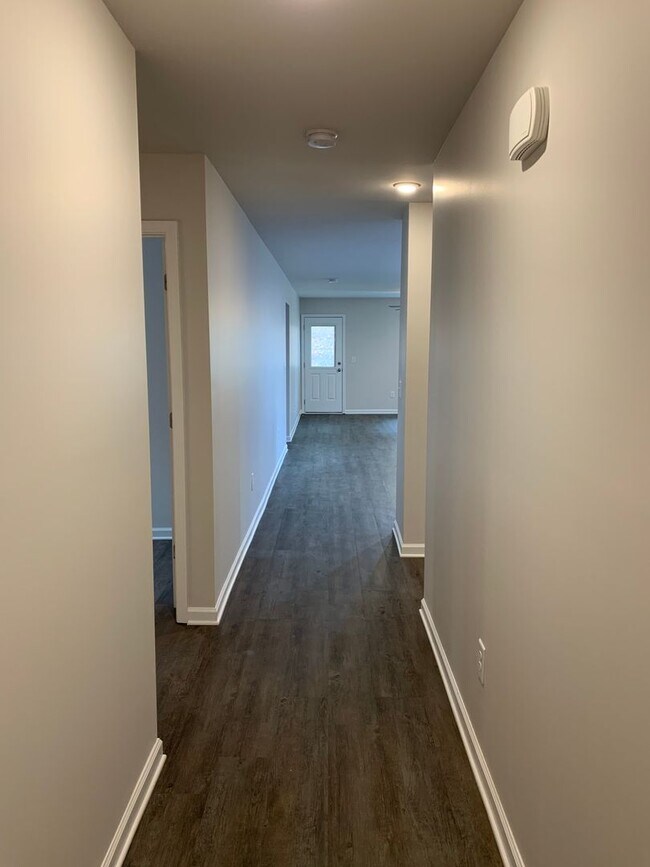 Foto del edificio - *NO RENT until 2026!* Four Bedroom | Two Bath Home in Kilpatrick Landing