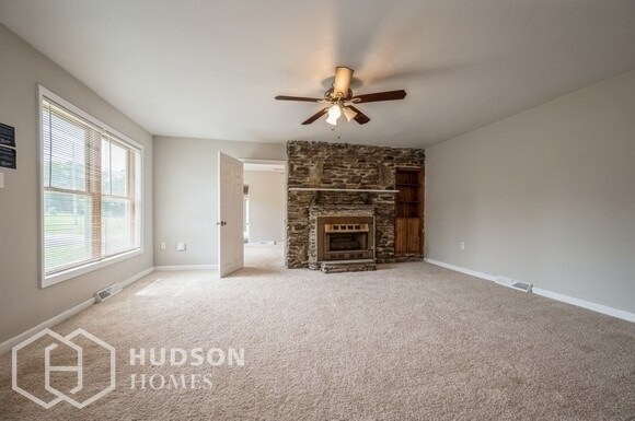 Foto del edificio - Move in by October 15th - GET $500 OFF 1ST...