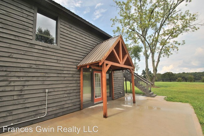 Building Photo - 4341 Highway 127 S