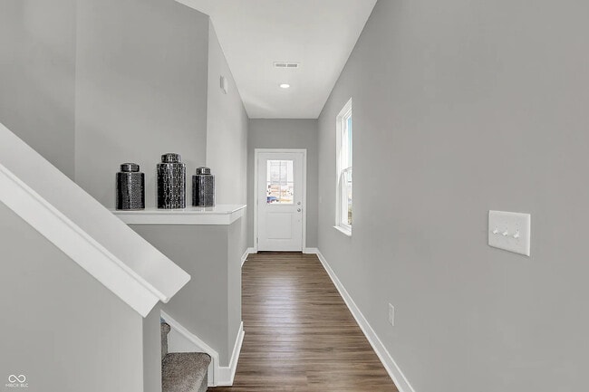 Building Photo - 6611 Halsey St