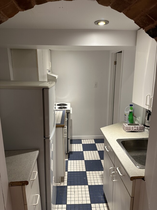 Building Photo - 318 Cooper St