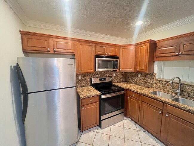 Foto del edificio - 803 SW 79th Ave