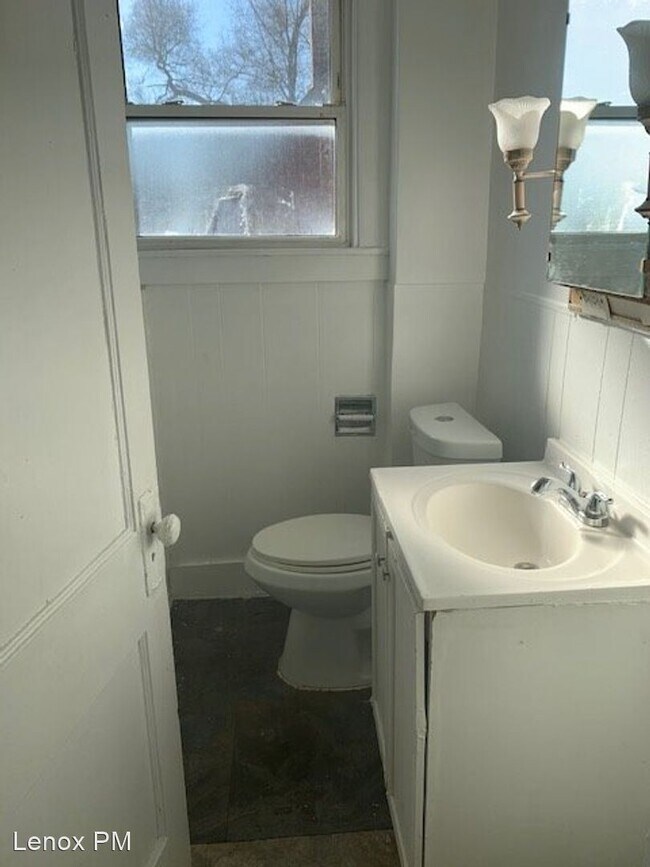 Foto del edificio - 3 br, 1 bath House - 608 N Perry