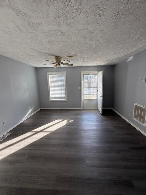 Foto del edificio - 103 Cloverdale Ct