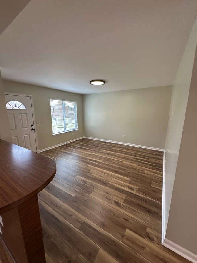 Foto del edificio - 32105 Knapp Ave