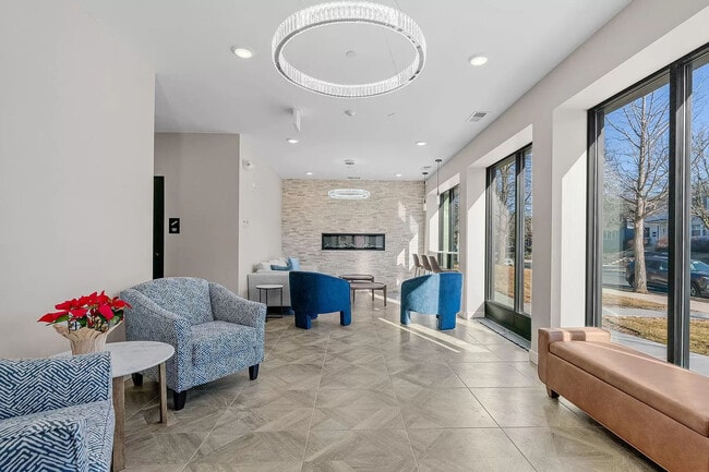 Interior Photo - Fuller Park Flats