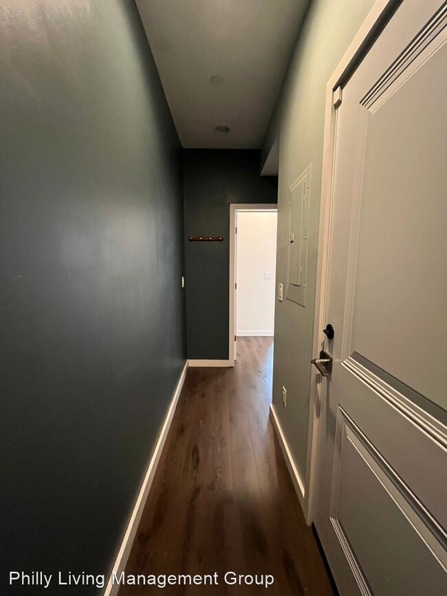 Building Photo - 2 br, 2 bath House - 832 N 16th Street Uni...