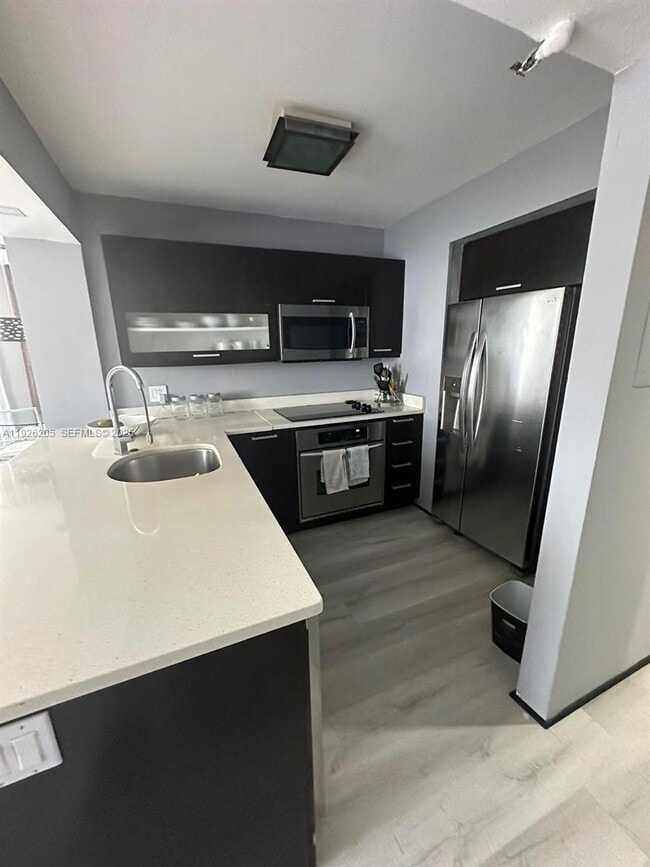 Building Photo - 800 N Miami Ave