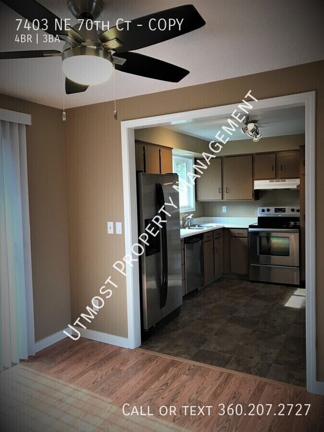 Building Photo - 7403 NE 70th Ct