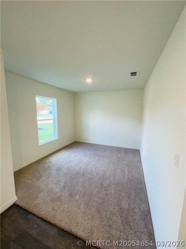 Foto del edificio - 1701 SE Manth Ln