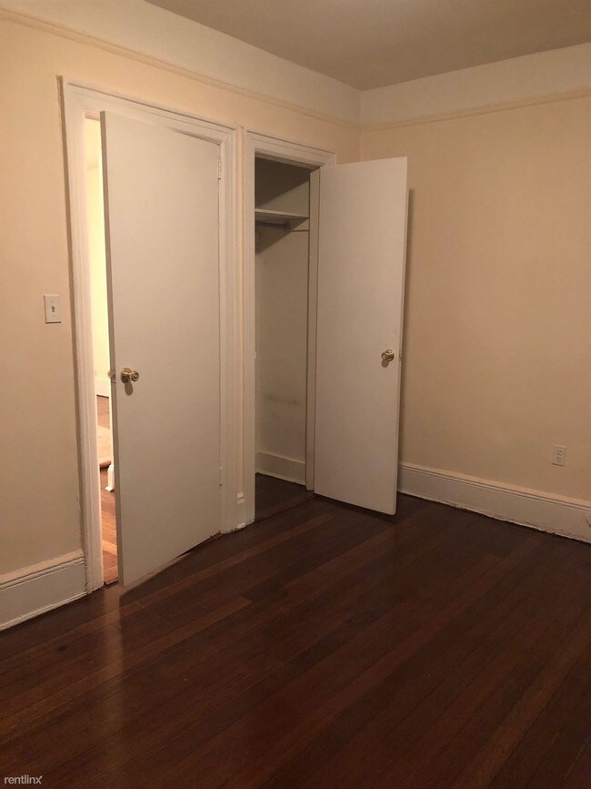 Foto del edificio - 2432 44th St