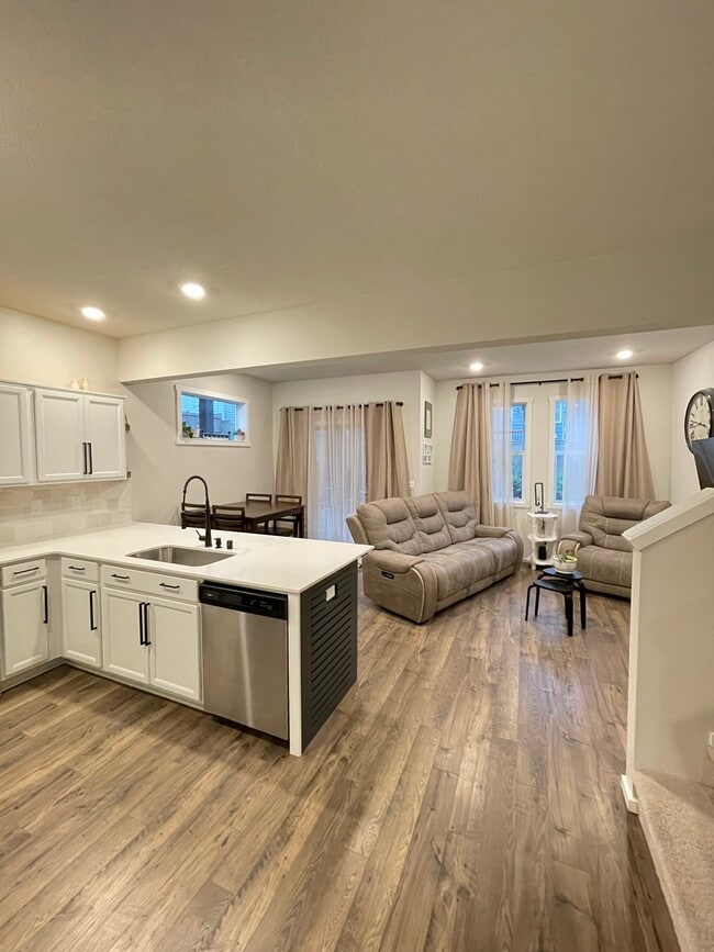 Foto del edificio - 6312 NE 61st Ave