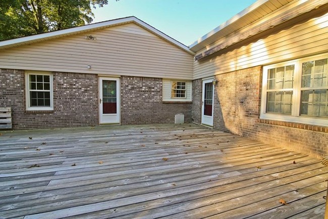 Building Photo - 1061 Wheeler View Dr