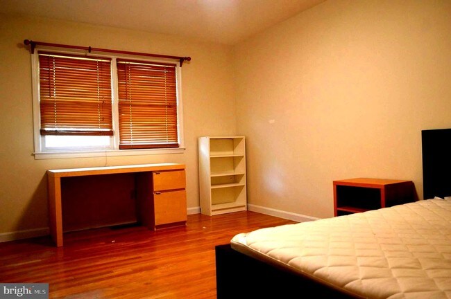 Foto del edificio - 4013 Stonewall Ave