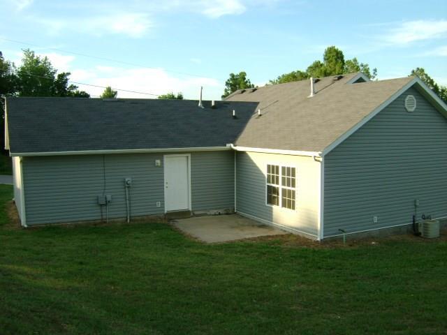 Building Photo - 229 Rivendale Dr