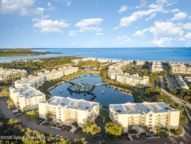 Foto del edificio - 8961 Lake Dr