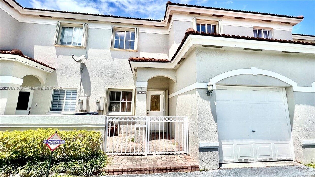 Primary Photo - 12651 SW 143rd Ln
