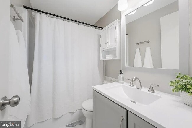 Foto del edificio - 13822 Rockford Ct