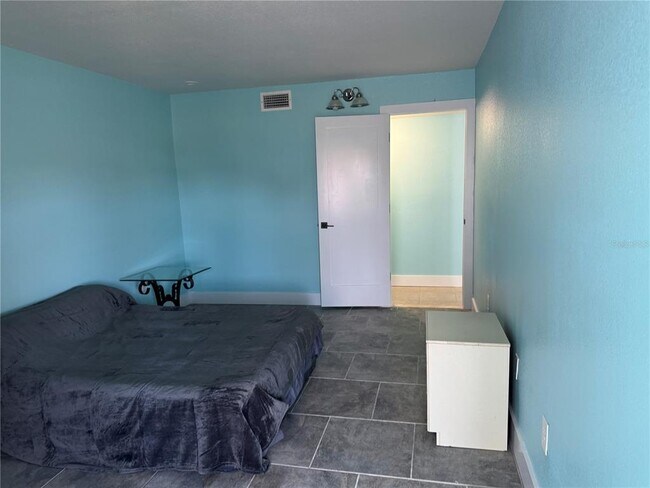 Building Photo - 4515 Marine Pkwy