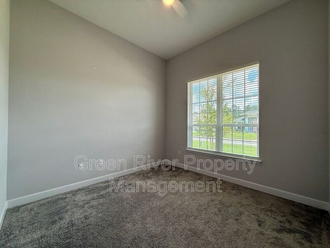 Foto del edificio - 1818 Sandy Creek Pkwy