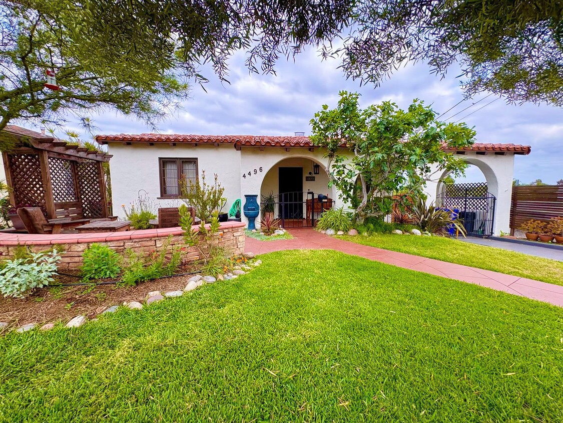 Primary Photo - Unique and beautiful Spanish Style home on...