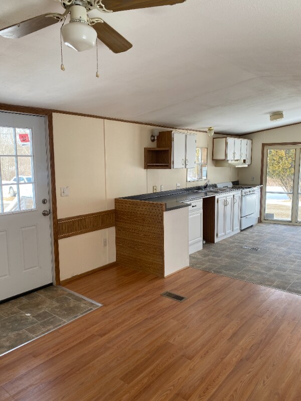 Building Photo - 21 Harriman Cove Rd