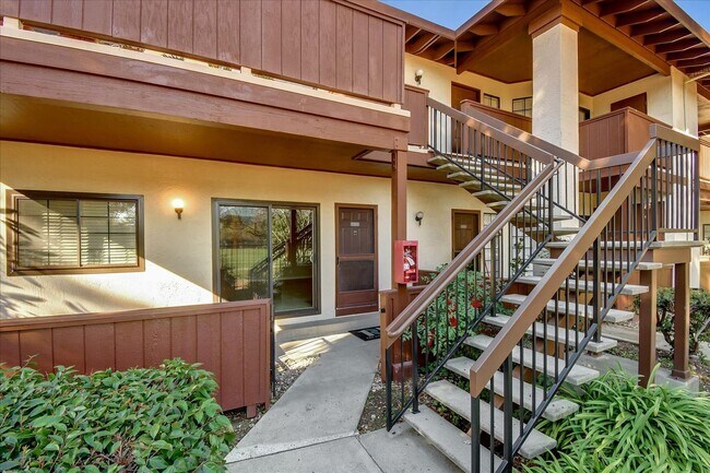 Building Photo - 436 Costa Mesa Terrace