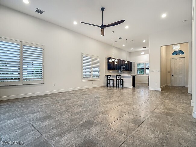 Building Photo - 5088 Rimini Ave